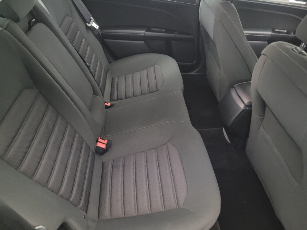 2017 Ford Fusion in Laurel, MD 20724 - 18089119 19