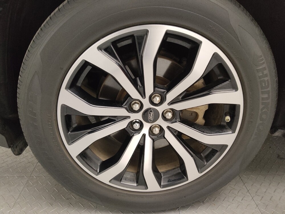 2020 Ford Explorer in Tulsa, OK 74145 - 18089150 31