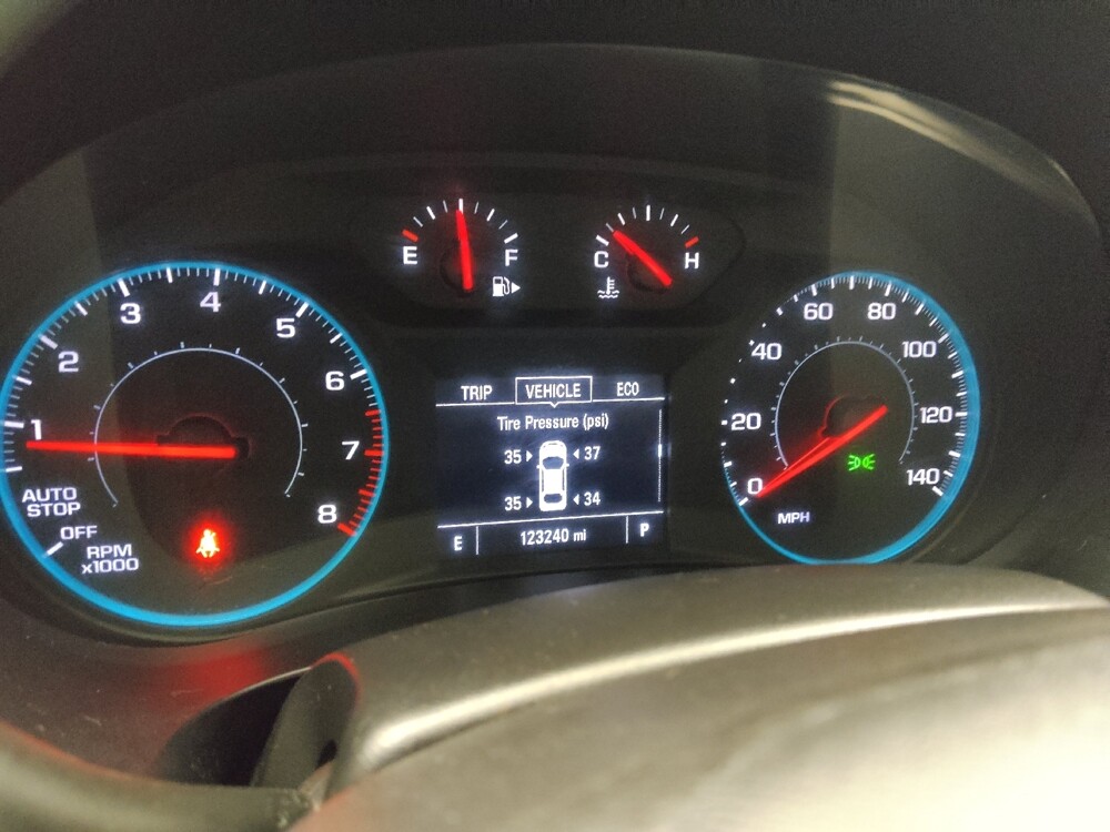 2019 Chevrolet Malibu in Peoria, IL 61615 - 18089153 23