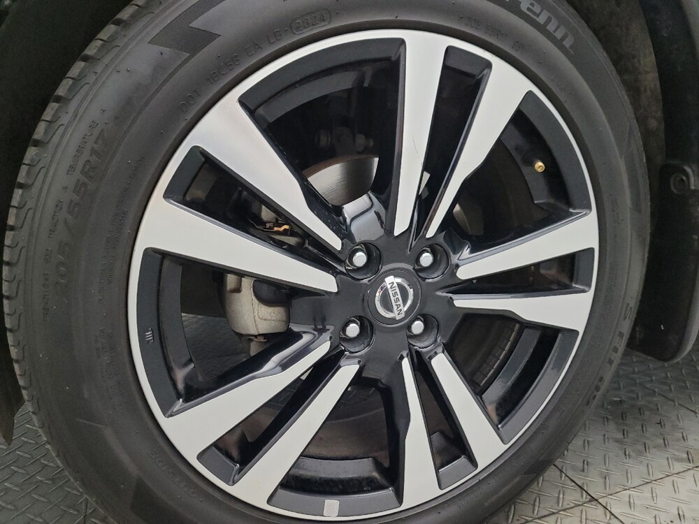 2018 Nissan Kicks in Tucson, AZ 85705 - 18089161 31