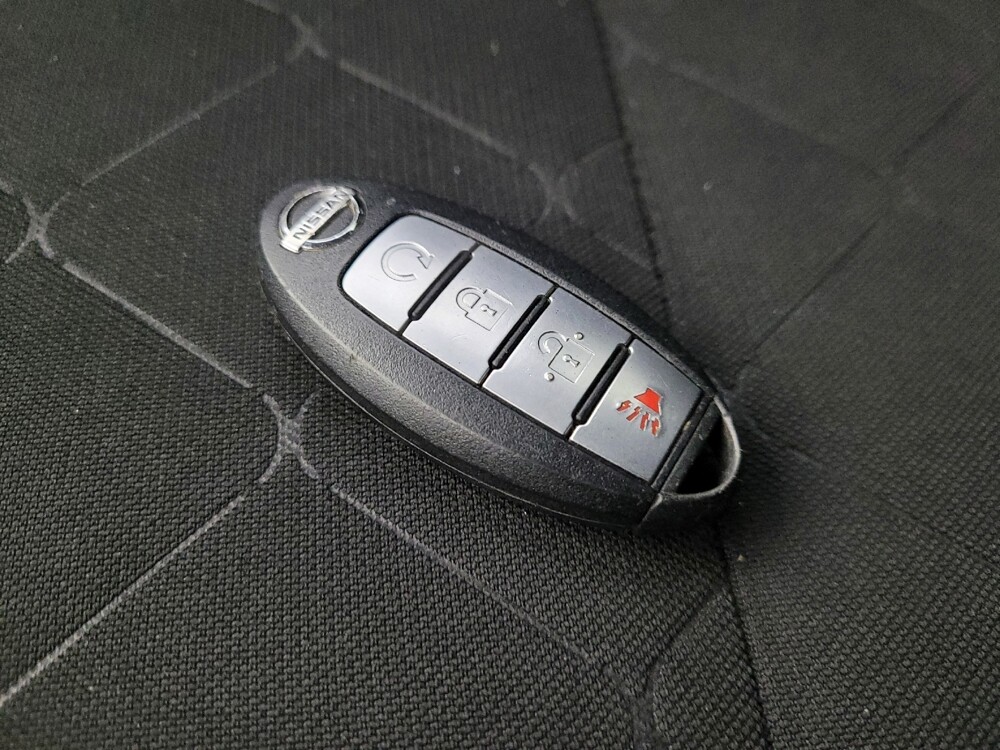 2018 Nissan Kicks in Tucson, AZ 85705 - 18089161 32