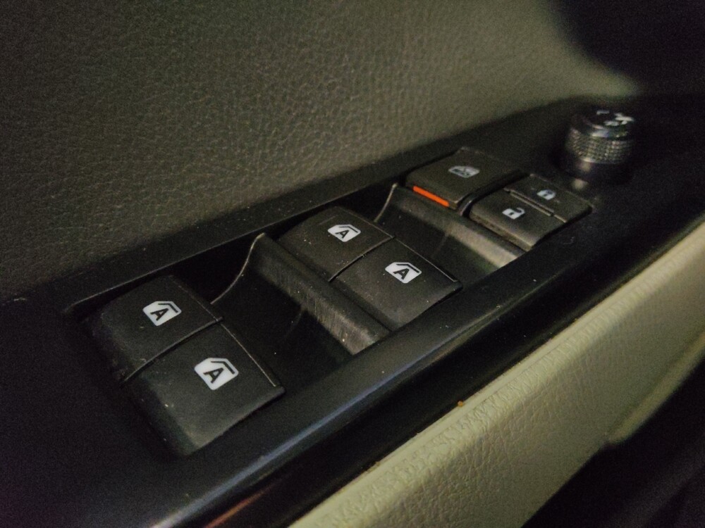 2019 Toyota Camry in Albuquerque, NM 87123 - 18089162 27