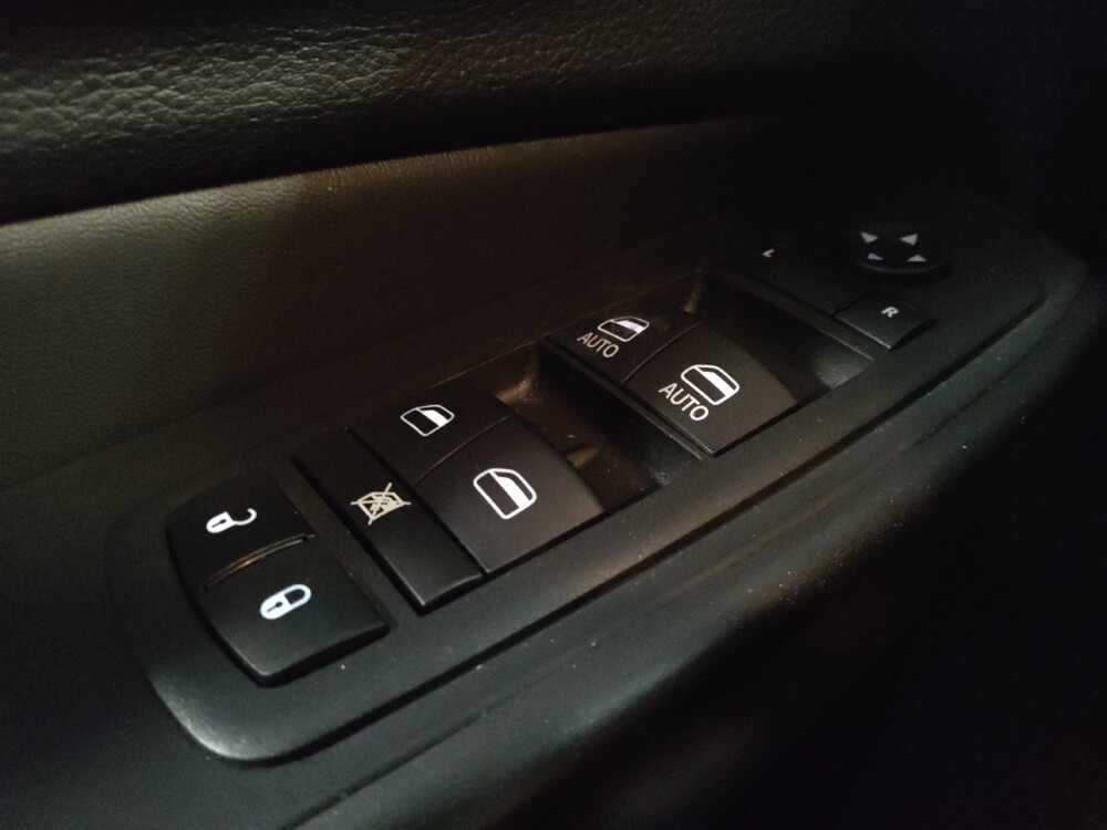 2022 Jeep Cherokee in Orlando, FL 32808 - 18089179 27