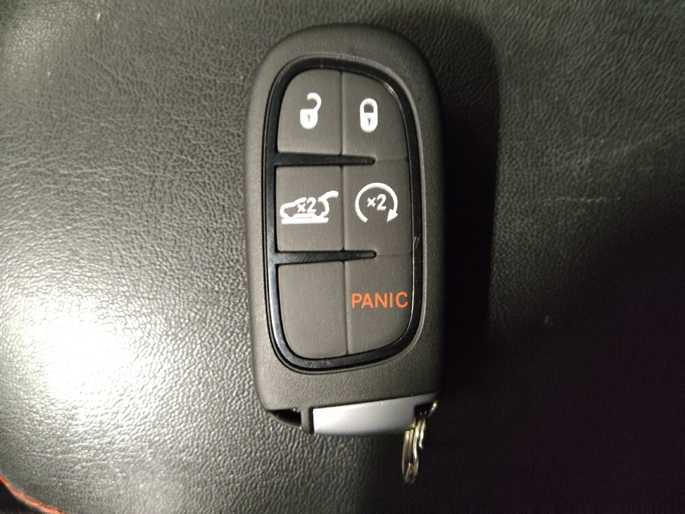 2022 Jeep Cherokee in Orlando, FL 32808 - 18089179 32