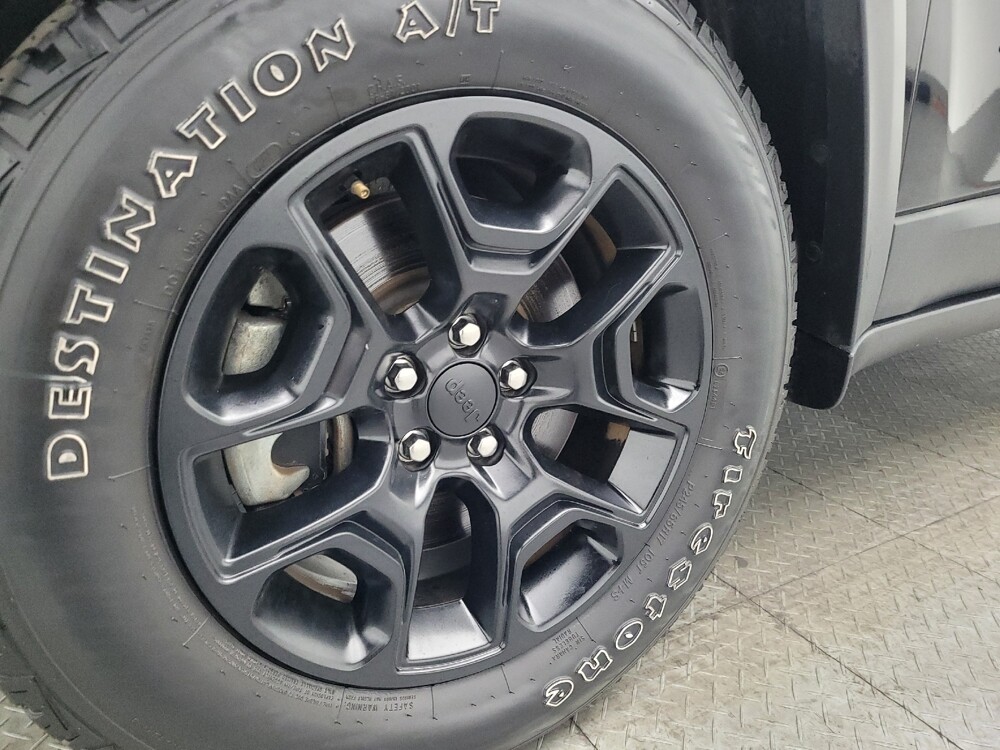 2022 Jeep Cherokee in Orlando, FL 32808 - 18089179 31