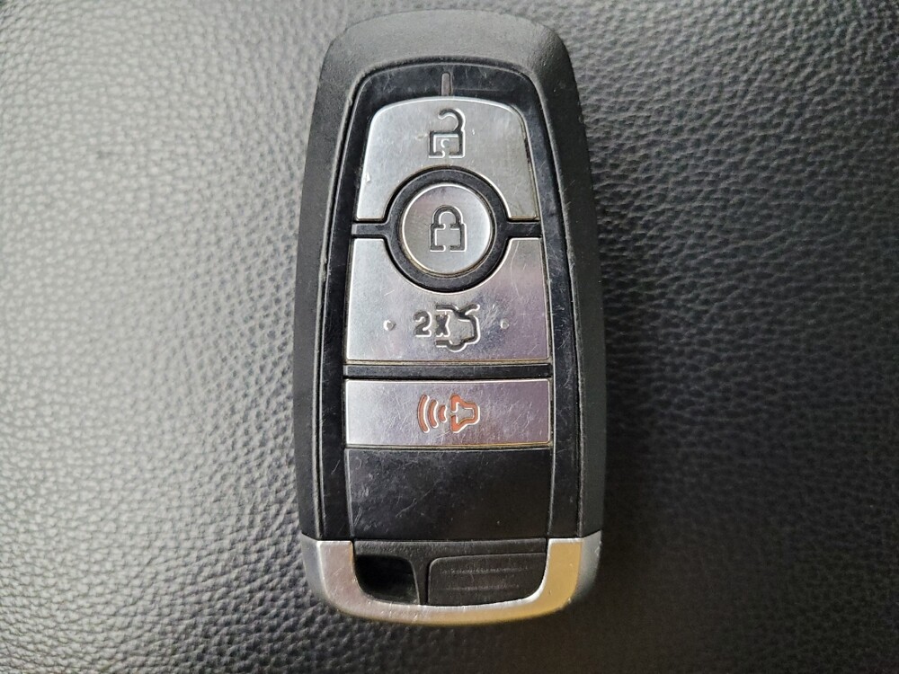 2018 Ford Fusion in Wilmington, NC 28405 - 18089185 32