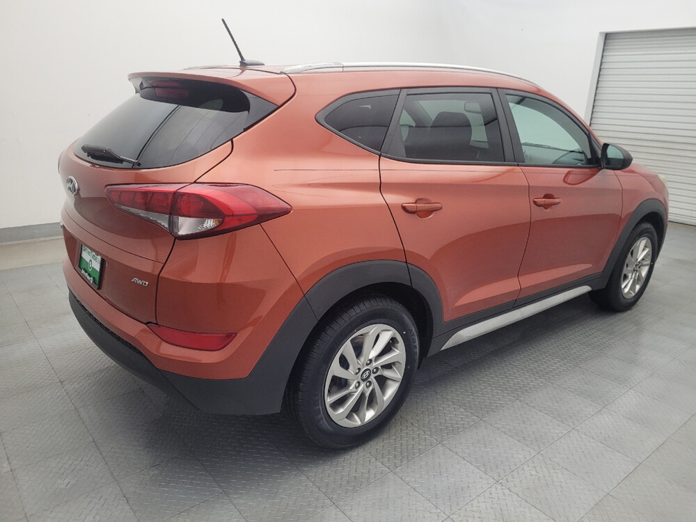 2017 Hyundai Tucson in Houston, TX 77060 - 18089200 10