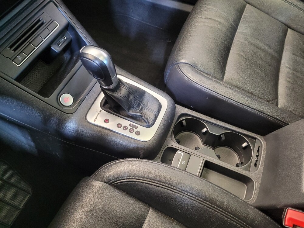 2017 Volkswagen Tiguan in Cincinnati, OH 45255 - 18089208 26