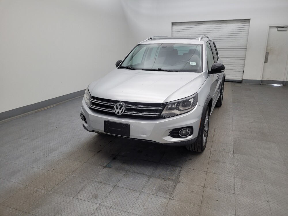 2017 Volkswagen Tiguan in Cincinnati, OH 45255 - 18089208 15