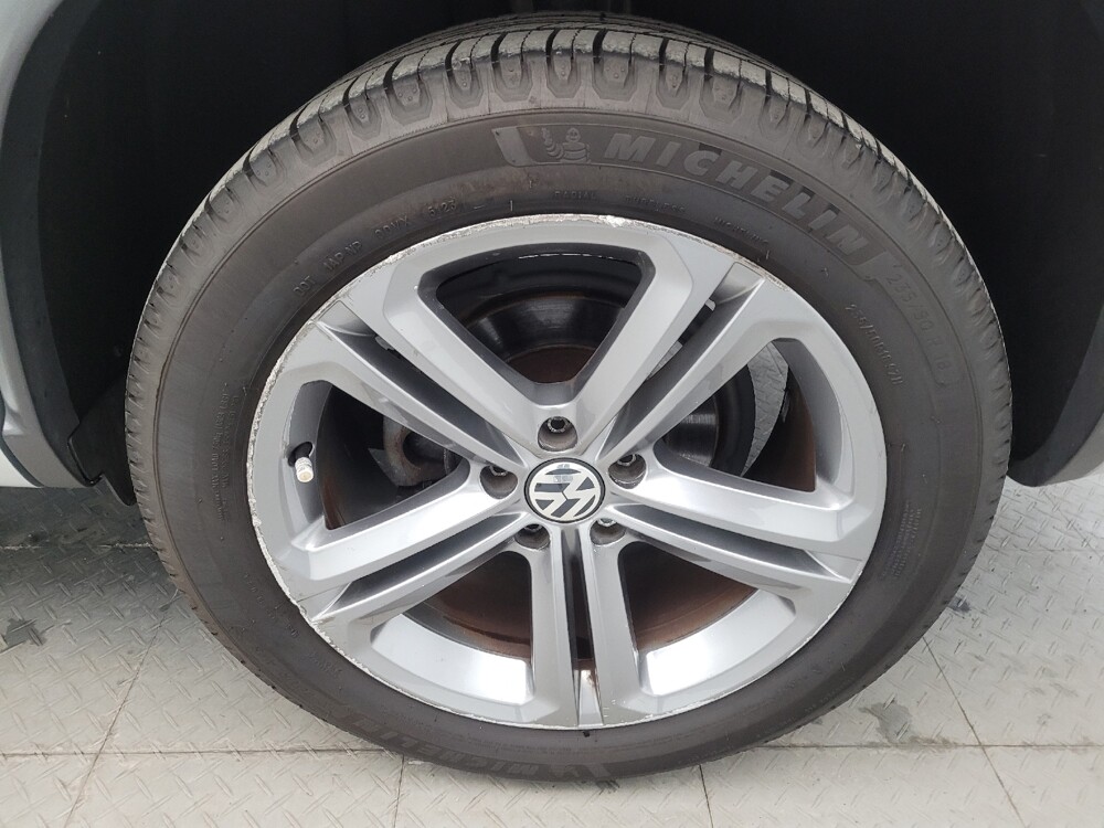 2017 Volkswagen Tiguan in Cincinnati, OH 45255 - 18089208 31