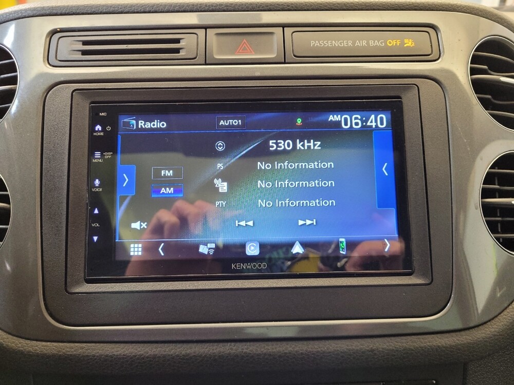 2017 Volkswagen Tiguan in Cincinnati, OH 45255 - 18089208 25