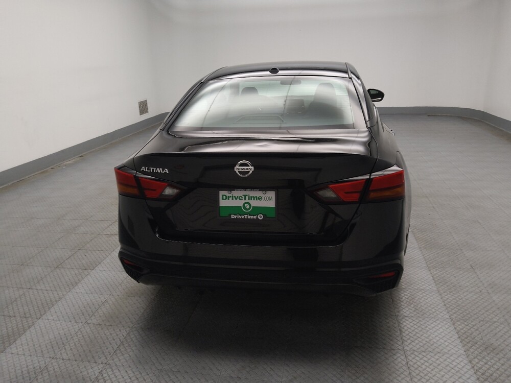 2019 Nissan Altima in Peoria, IL 61615 - 18089223 7