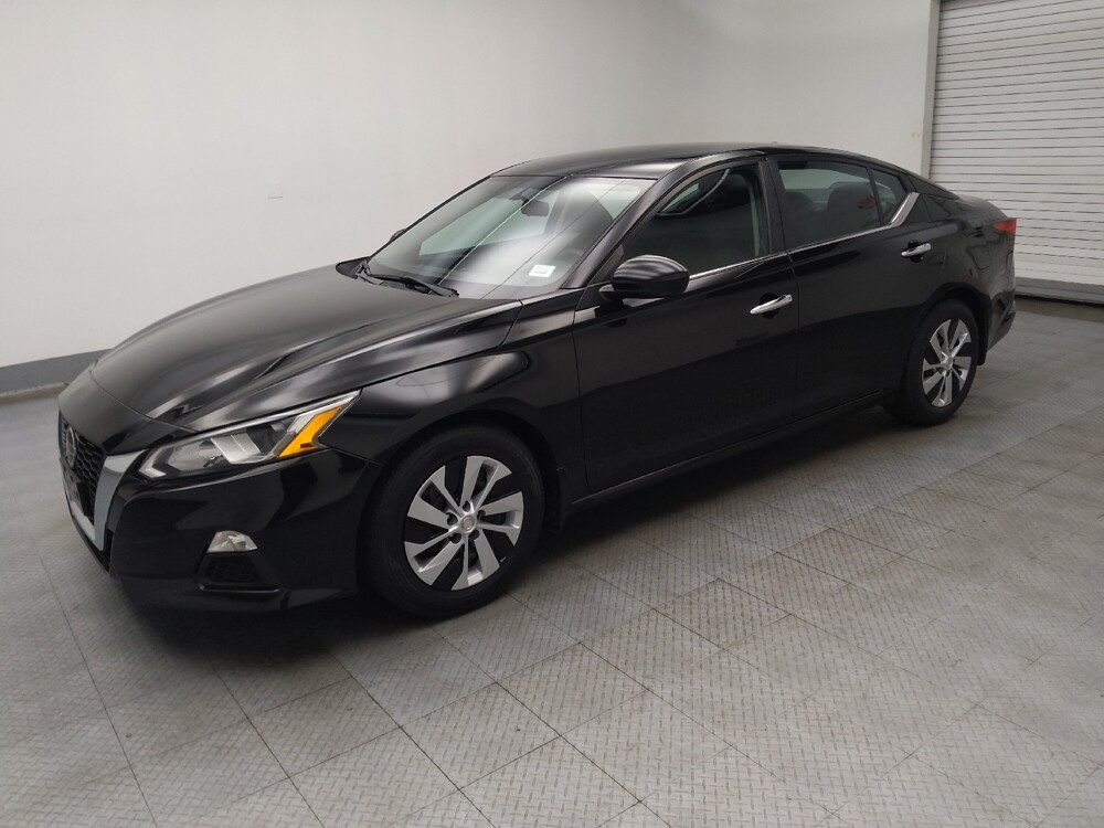 2019 Nissan Altima in Peoria, IL 61615 - 18089223 2