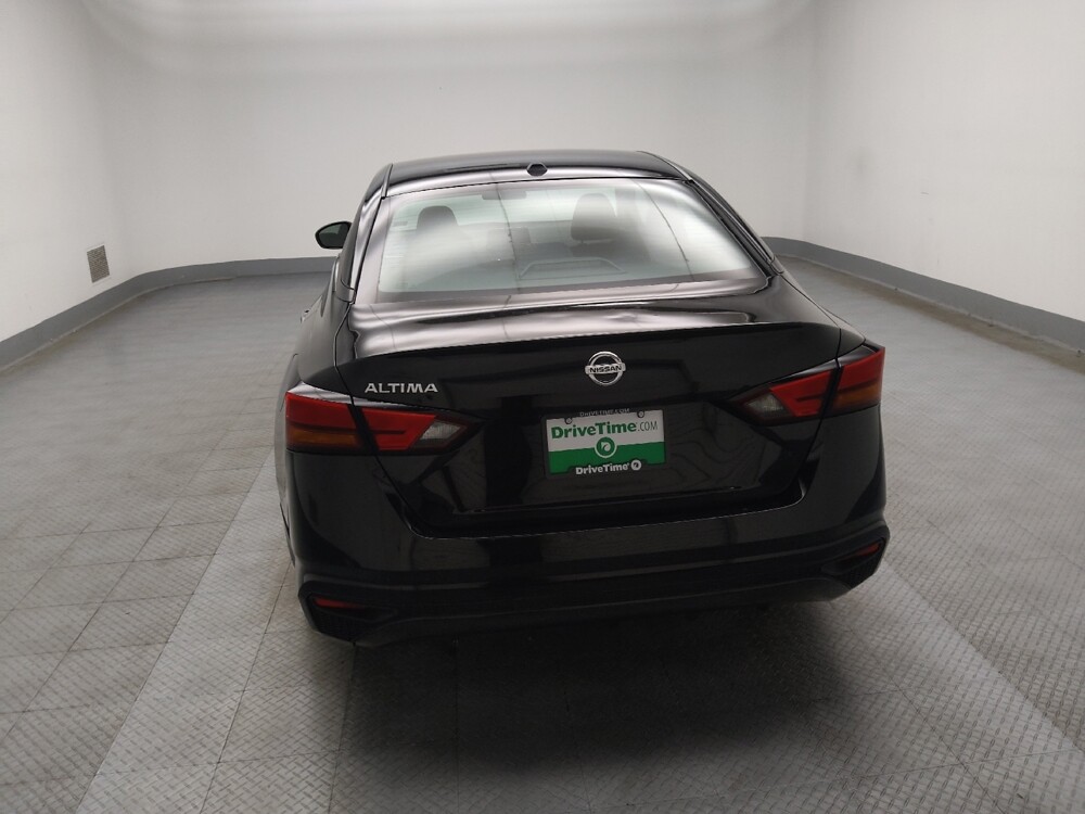 2019 Nissan Altima in Peoria, IL 61615 - 18089223 6