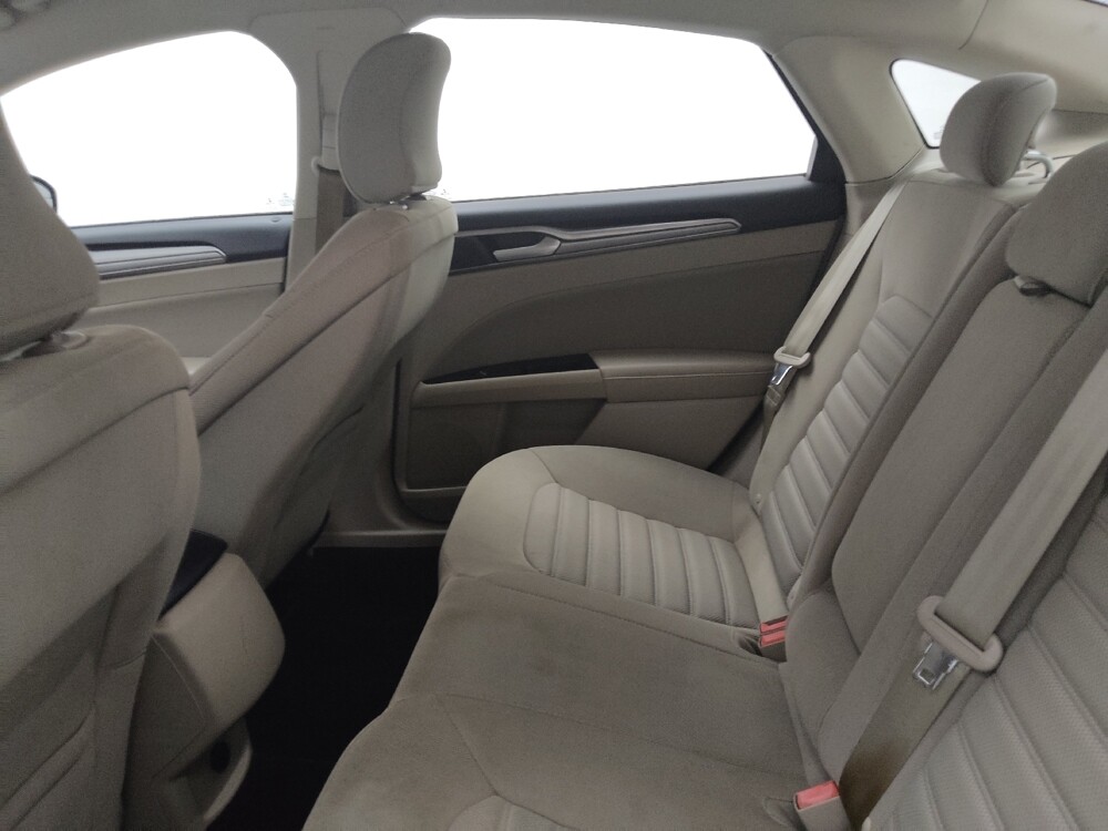 2017 Ford Fusion in Peoria, IL 61615 - 18089224 18