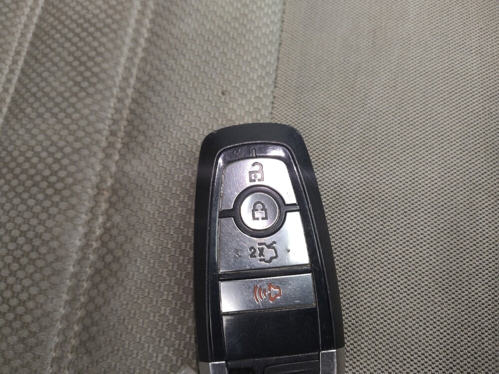 2017 Ford Fusion in Peoria, IL 61615 - 18089224 32