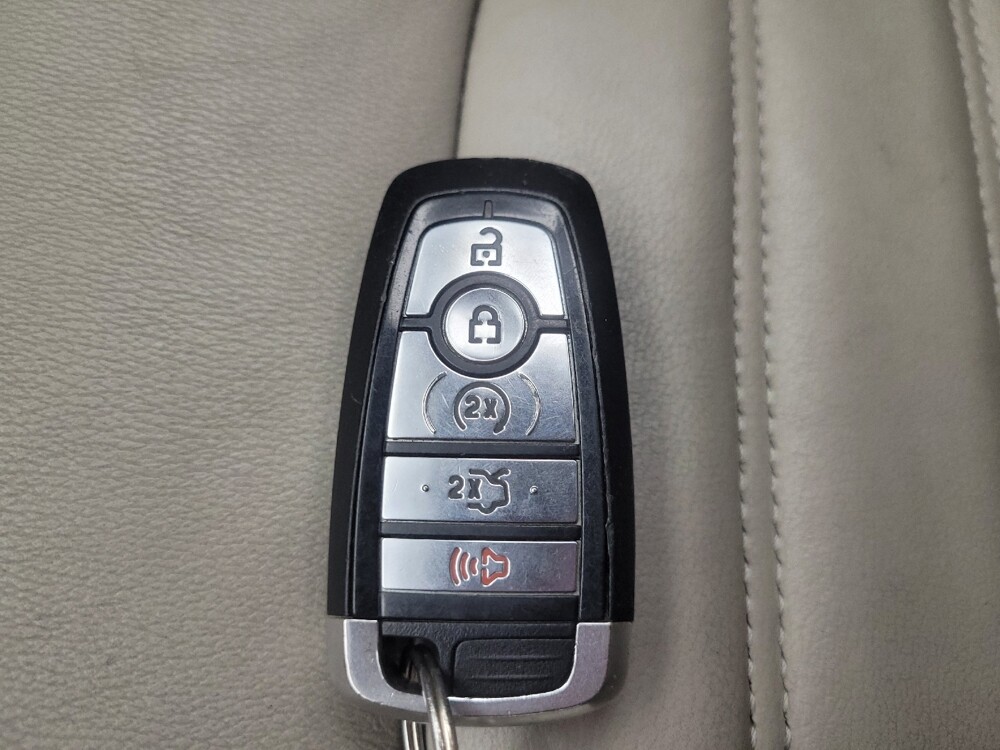 2017 Ford Fusion in Indianapolis, IN 46219 - 18089228 32