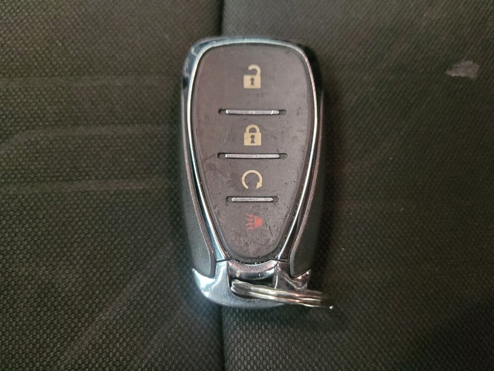 2018 Chevrolet Trax in Downey, CA 90241 - 18089230 32