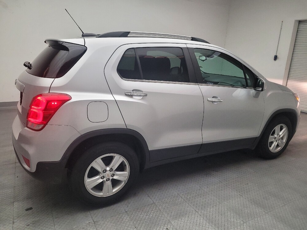 2018 Chevrolet Trax in Downey, CA 90241 - 18089230 10