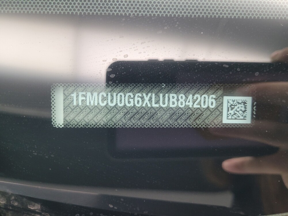 2020 Ford Escape in Ft Wayne, IN 46805 - 18089231 33