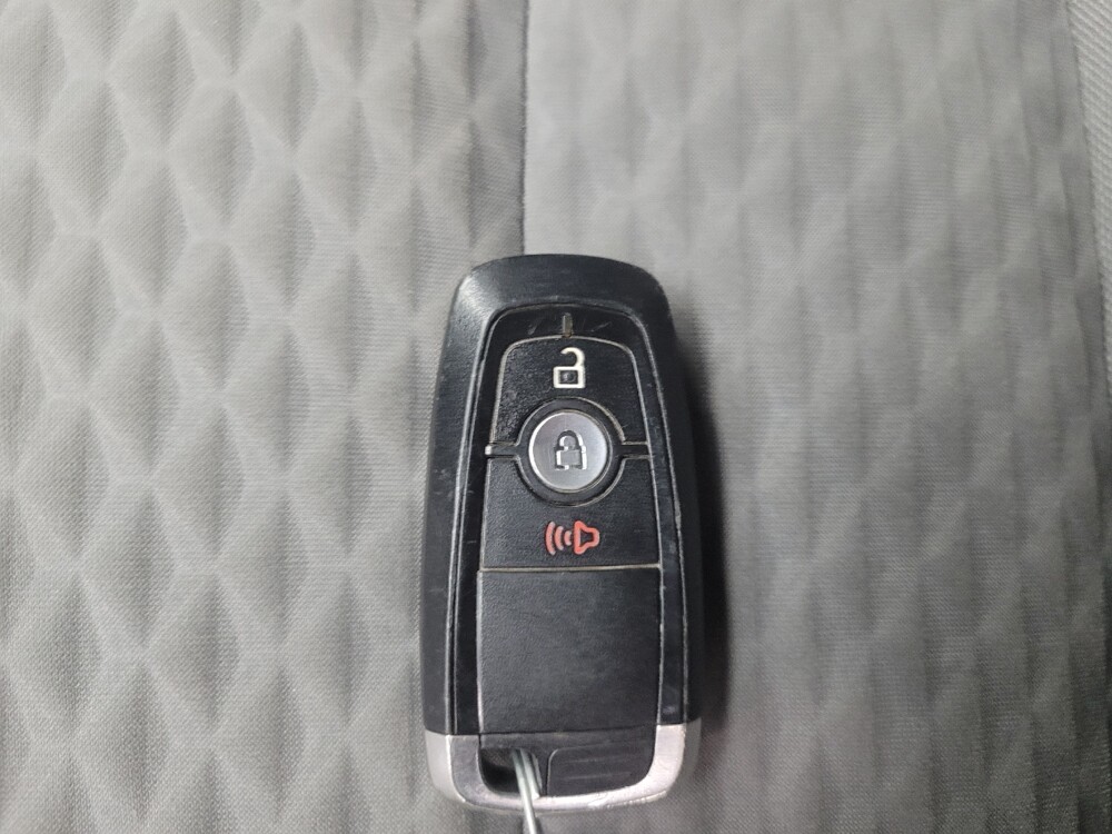 2020 Ford Escape in Ft Wayne, IN 46805 - 18089231 32