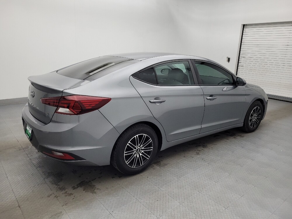 2019 Hyundai Elantra in Raleigh, NC 27604 - 18089238 10