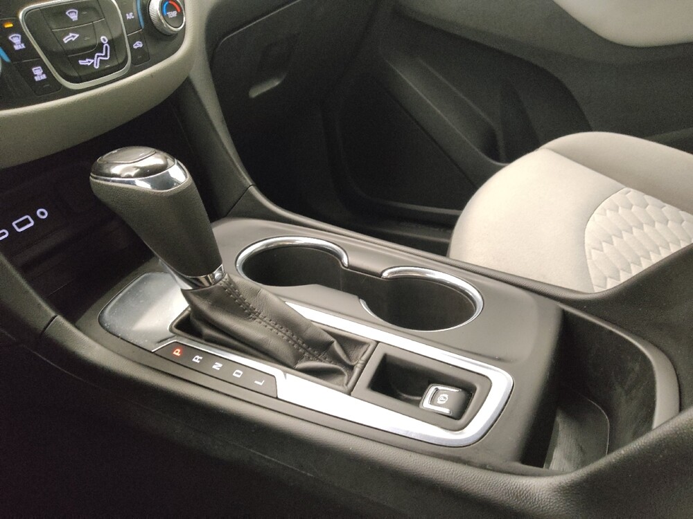 2020 Chevrolet Equinox in Midlothian, IL 60445 - 18089240 26