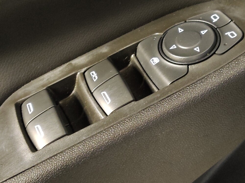 2020 Chevrolet Equinox in Raleigh, NC 27604 - 18089246 27