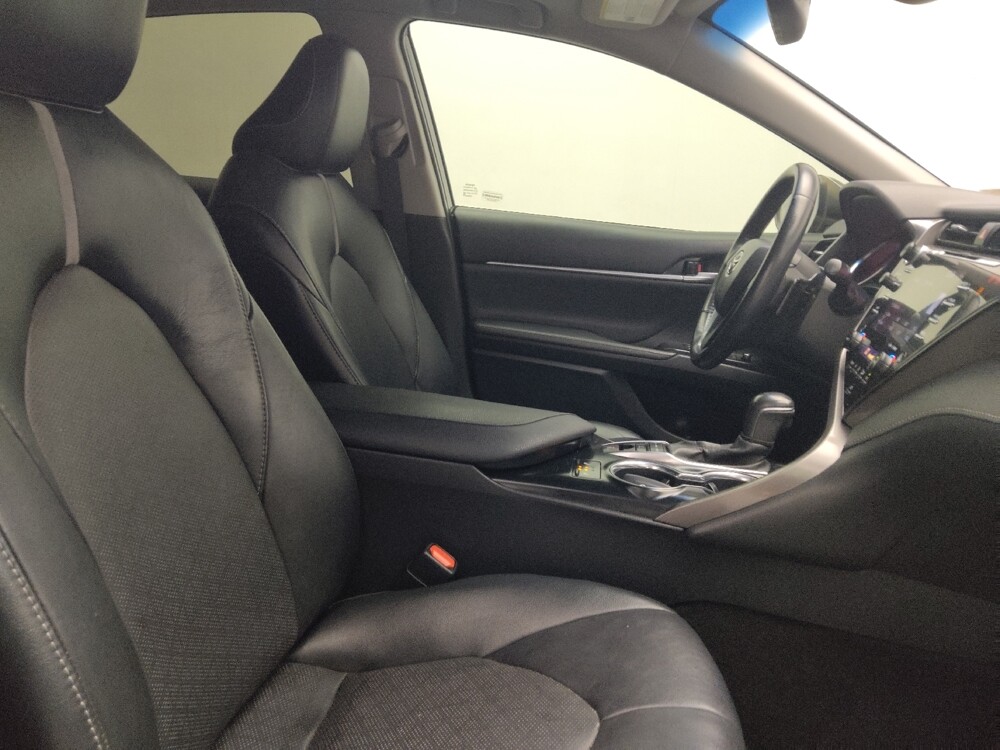 2020 Toyota Camry in Union City, GA 30291 - 18089257 21