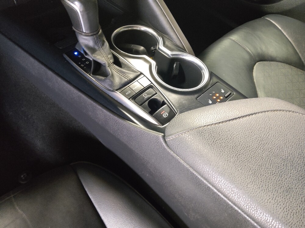2020 Toyota Camry in Union City, GA 30291 - 18089257 26