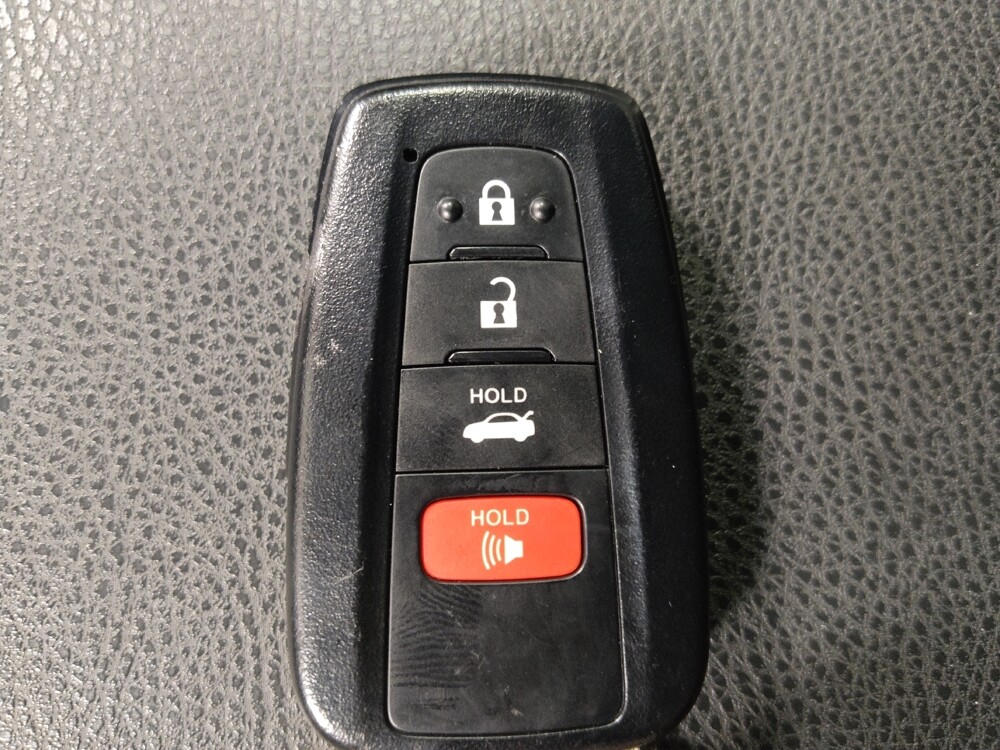 2020 Toyota Camry in Union City, GA 30291 - 18089257 32