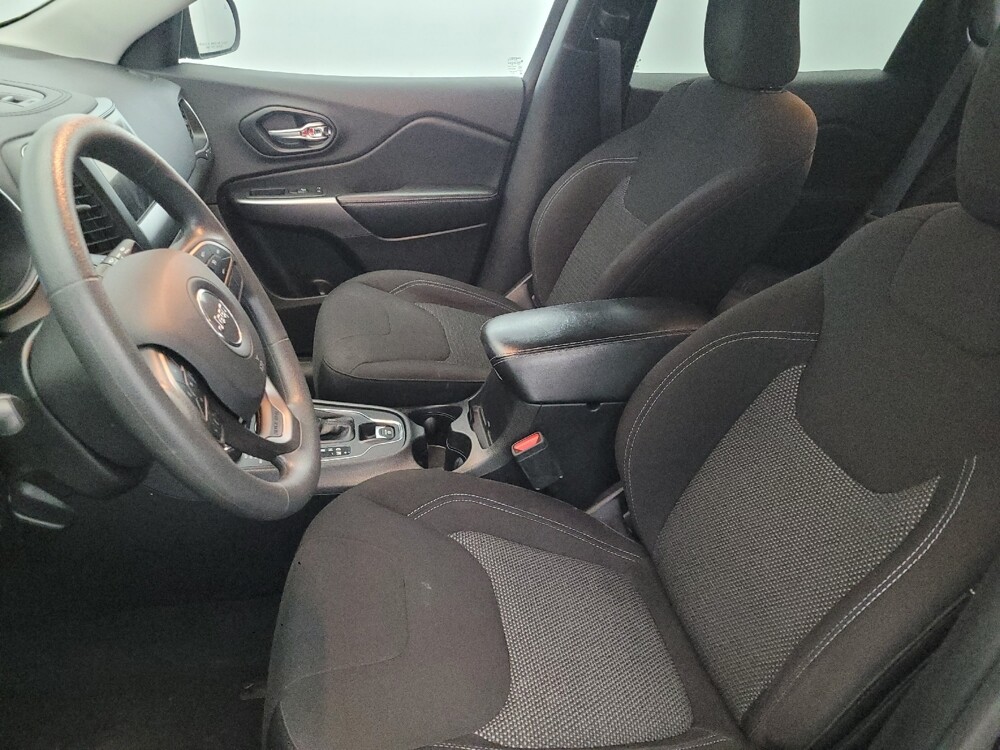 2021 Jeep Cherokee in Allentown, PA 18103 - 18089262 17