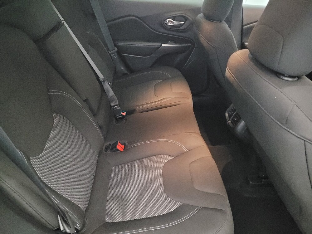 2021 Jeep Cherokee in Allentown, PA 18103 - 18089262 19