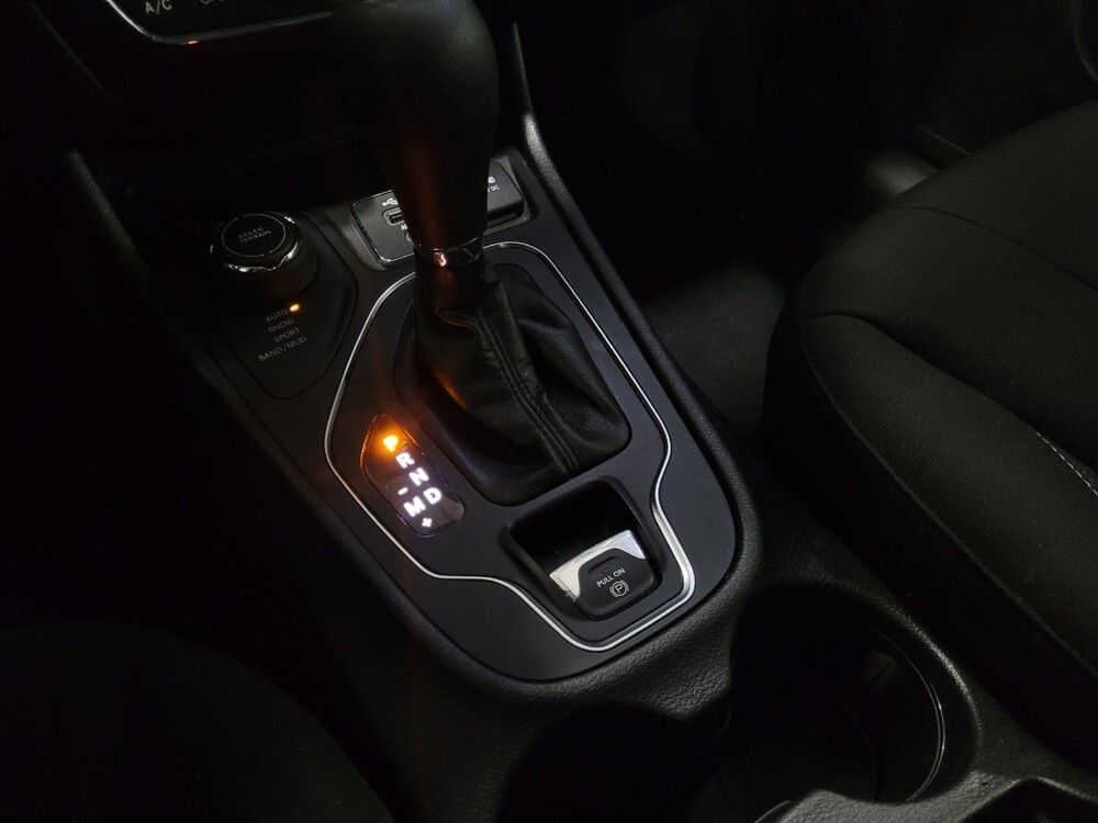 2021 Jeep Cherokee in Allentown, PA 18103 - 18089262 26