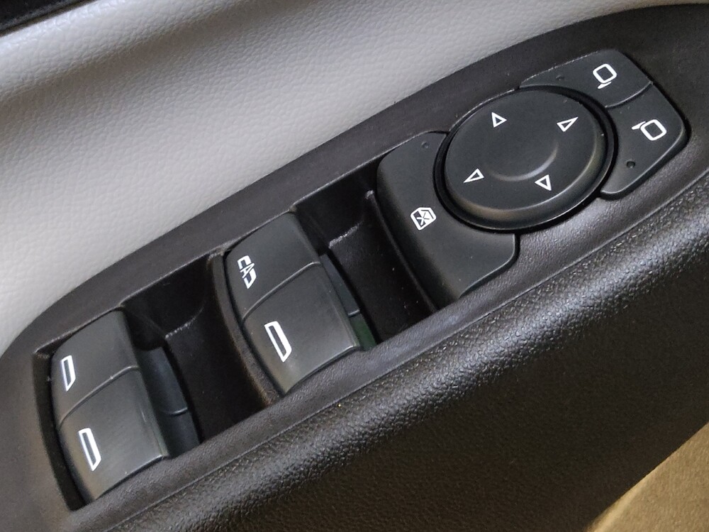 2019 Chevrolet Equinox in Columbia, SC 29210 - 18089279 27