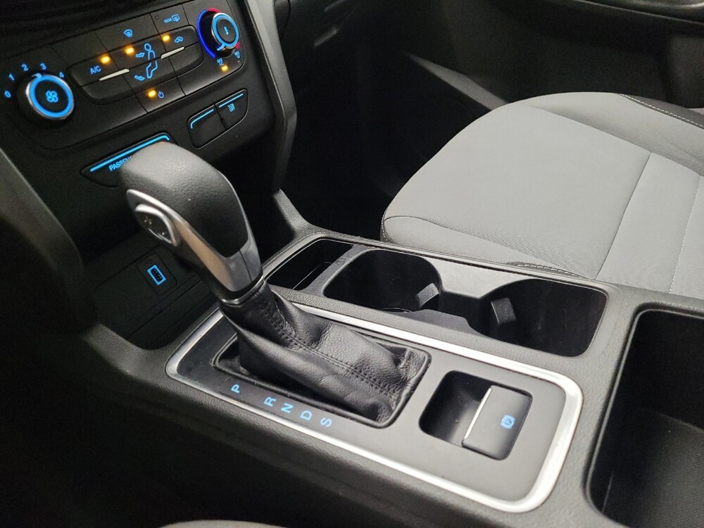 2017 Ford Escape in Peoria, IL 61615 - 18089284 26