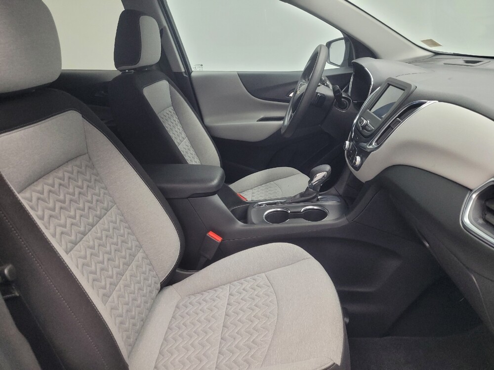 2022 Chevrolet Equinox in Indianapolis, IN 46222 - 18089286 21