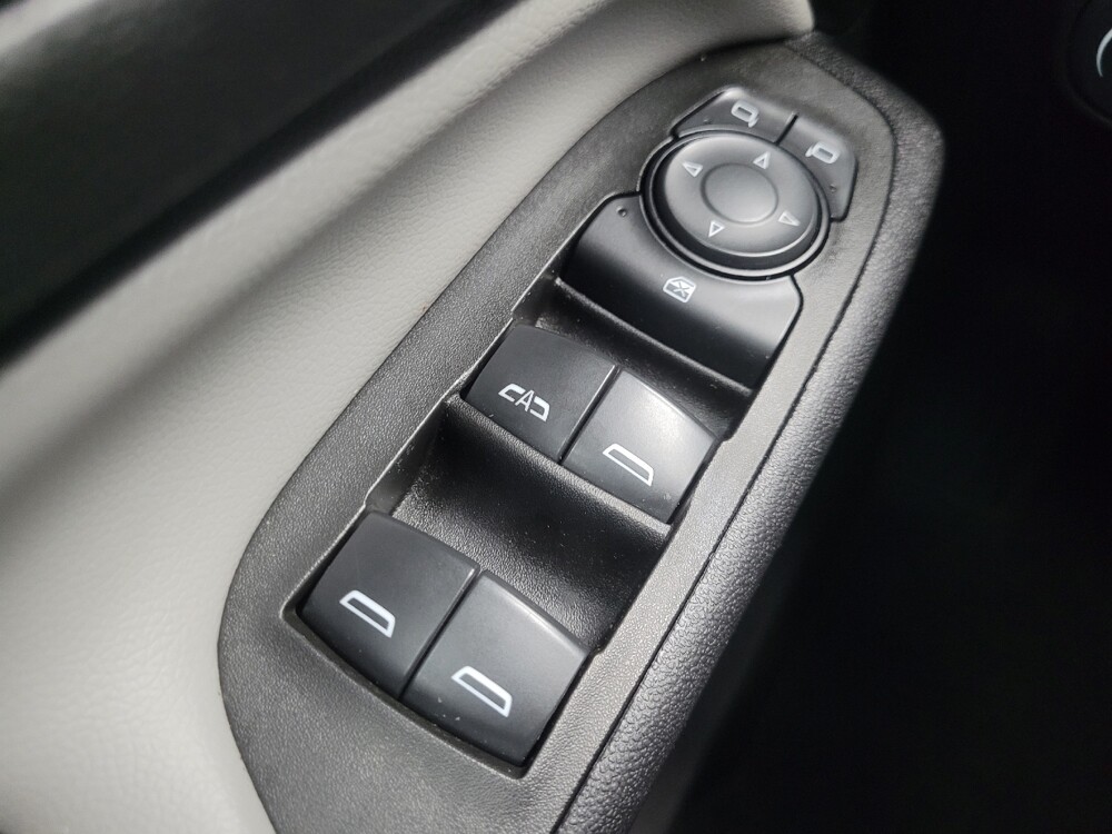 2022 Chevrolet Equinox in Indianapolis, IN 46222 - 18089286 27