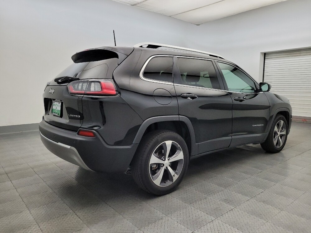 2019 Jeep Cherokee in Glendale, AZ 85301 - 18089296 9