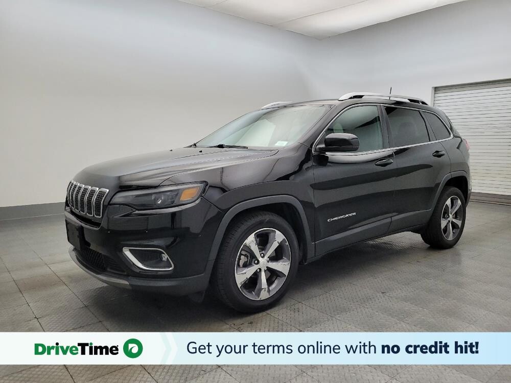 2019 Jeep Cherokee in Glendale, AZ 85301 - 18089296