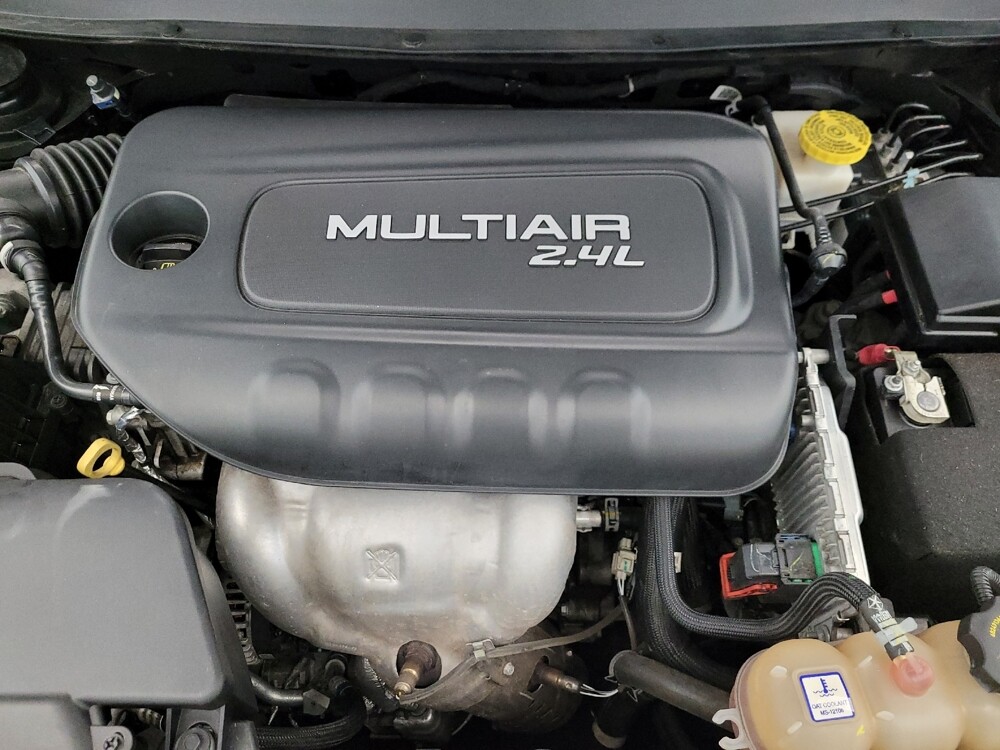 2019 Jeep Cherokee in Glendale, AZ 85301 - 18089296 30