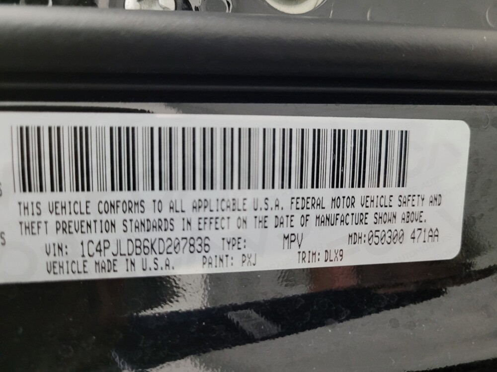2019 Jeep Cherokee in Glendale, AZ 85301 - 18089296 33