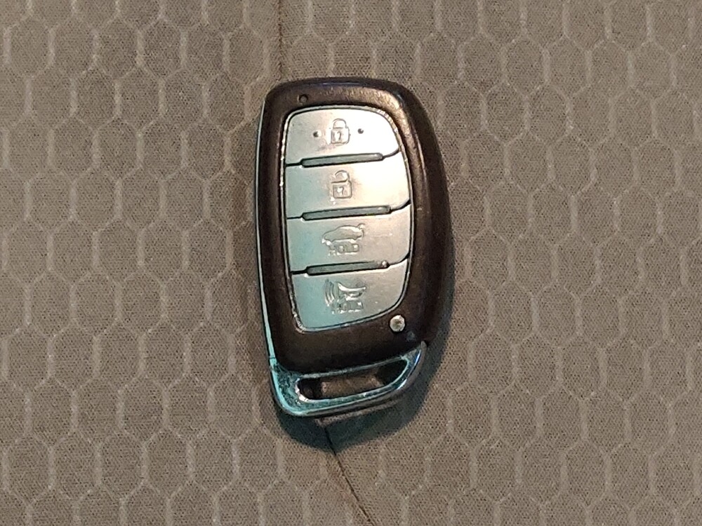 2019 Hyundai Elantra in Greenville, NC 27834 - 18089300 32