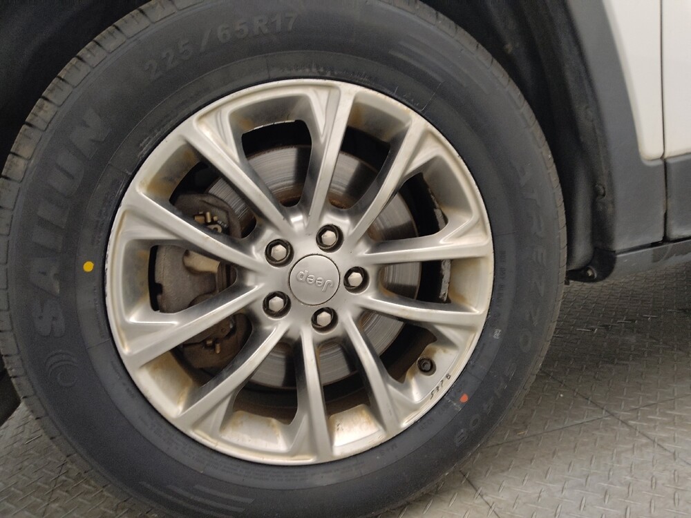 2019 Jeep Cherokee in Gainesville, FL 32609 - 18089304 31