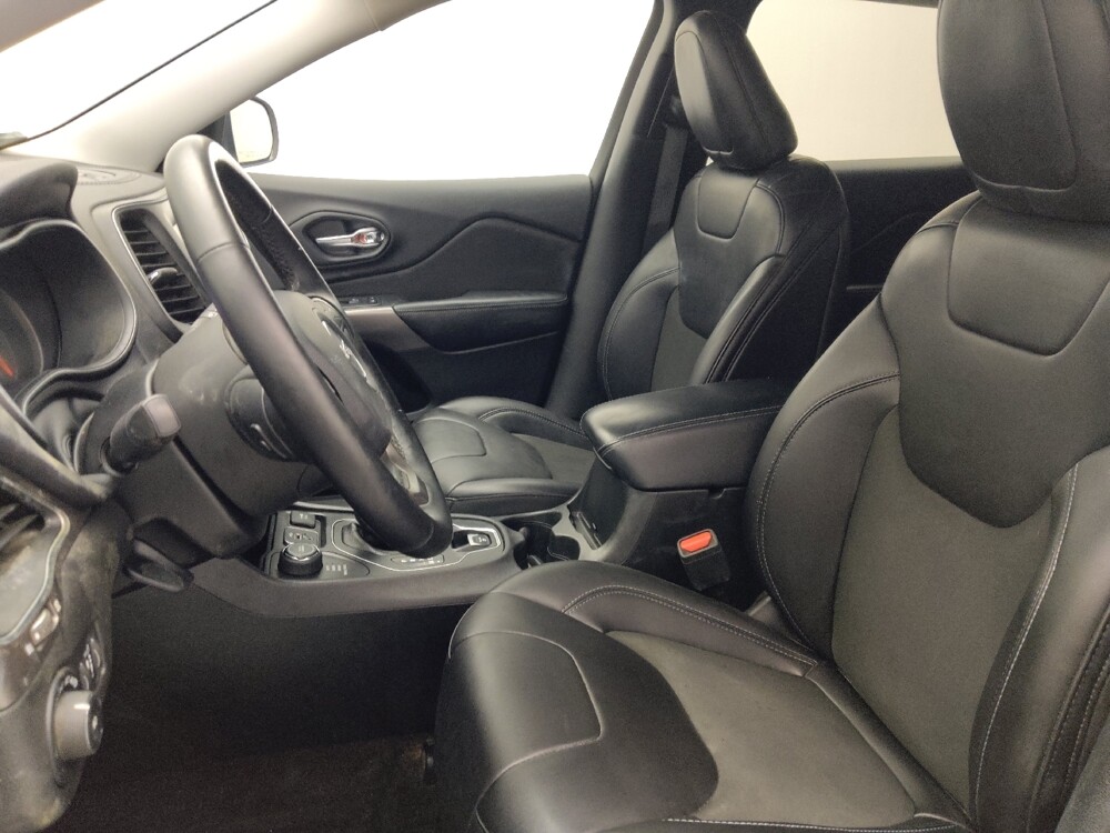 2019 Jeep Cherokee in Gainesville, FL 32609 - 18089304 17