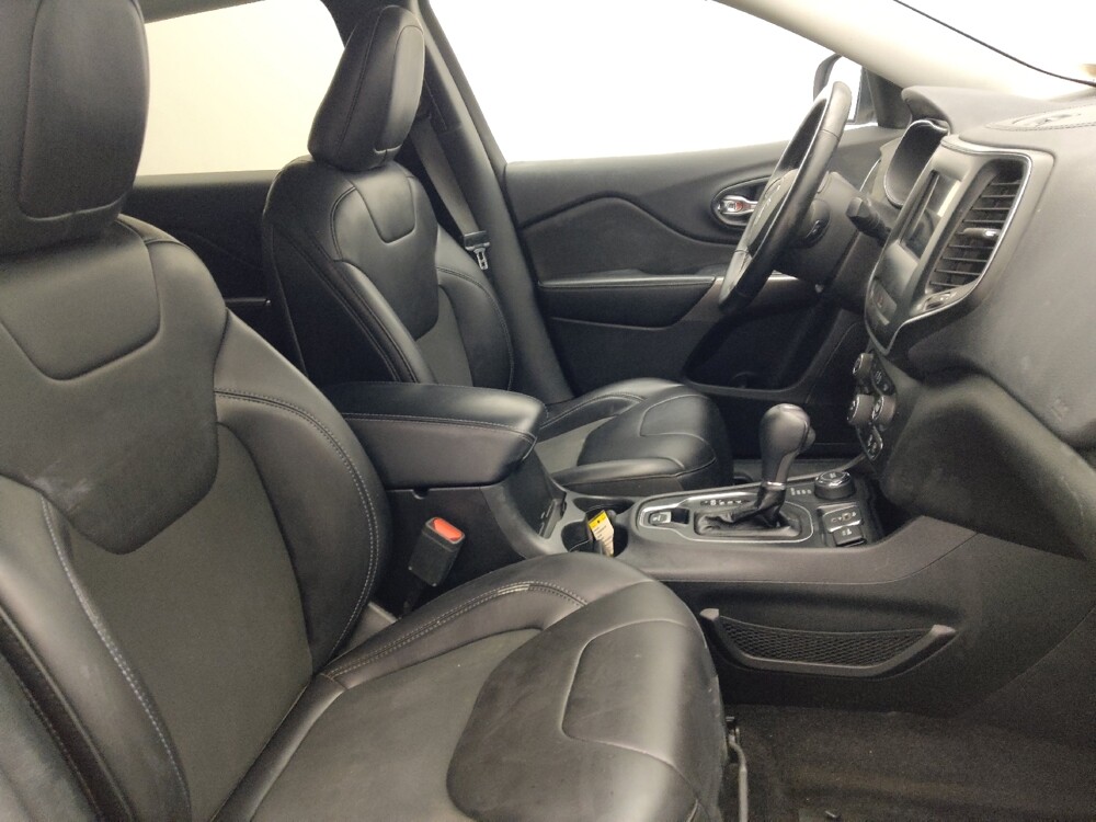 2019 Jeep Cherokee in Gainesville, FL 32609 - 18089304 21