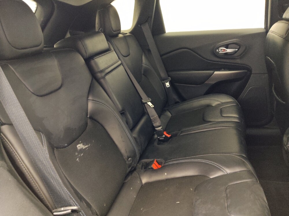 2019 Jeep Cherokee in Gainesville, FL 32609 - 18089304 19