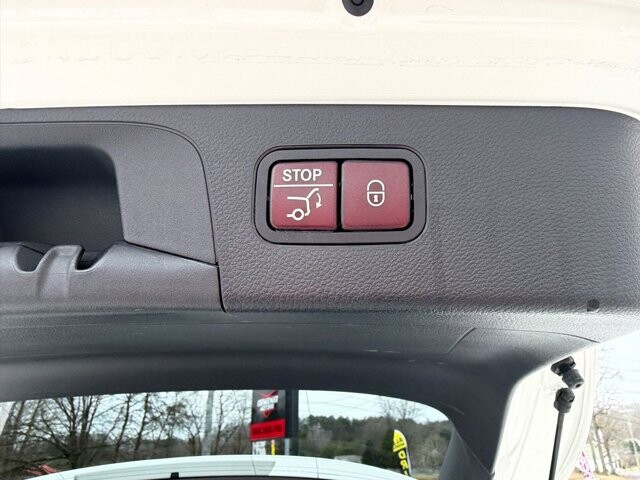 2019 Mercedes-Benz GLC 300 in Knoxville, TN 37920 - 18089308 25