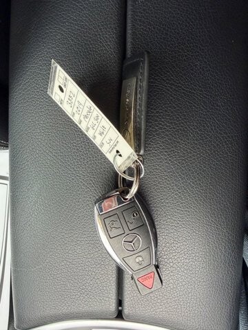 2019 Mercedes-Benz GLC 300 in Knoxville, TN 37920 - 18089308 26