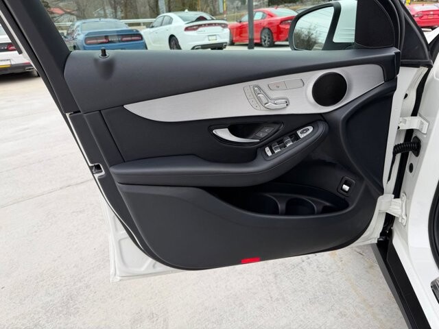 2019 Mercedes-Benz GLC 300 in Knoxville, TN 37920 - 18089308 5